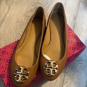 Tory Burch Brown Leather Loafers with Gold Emblem